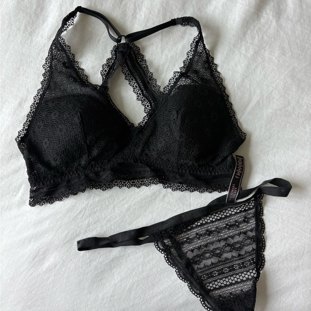 Victoria's Secret Black Lace Bralette brassiere and V string Panty Set small